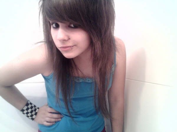 choppy hairstyles for girls with long. emo choppy hairstyles
