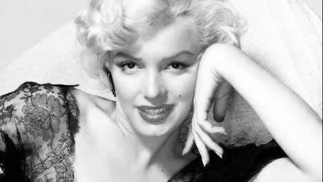 http://i655.photobucket.com/albums/uu273/aphrodite_doe/Marilyn-Monroe-2.jpg?t=1277730676
