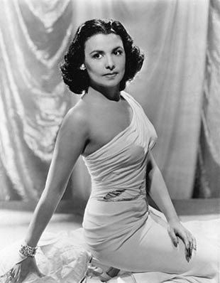 http://i655.photobucket.com/albums/uu273/aphrodite_doe/lenahorne.jpg?t=1273484101