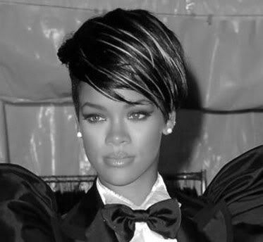 http://i655.photobucket.com/albums/uu273/aphrodite_doe/rihanna-1.jpg?t=1253620030