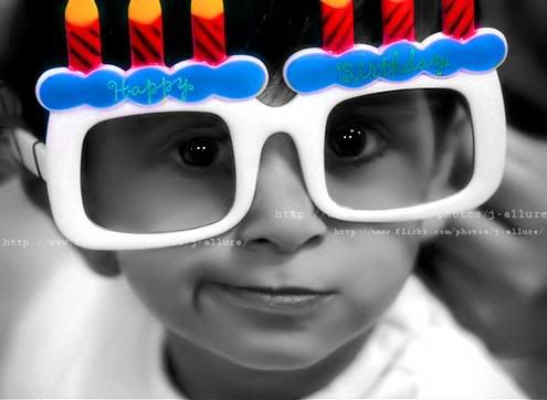 [img width=495 height=362]http://i655.photobucket.com/albums/uu273/ashahin78/birthday.jpg[/img]